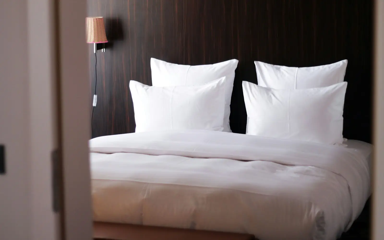 Crisp fresh white linens